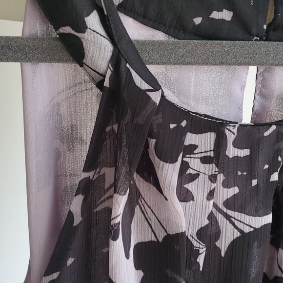 🏷Need Options Petite blouse - Picture 3 of 8